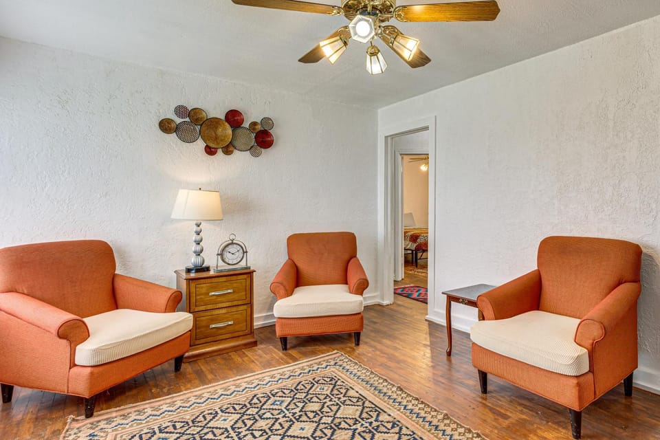 Fenced Yard! Quiet Home, 3 Mi to Fort Sill House in Lawton