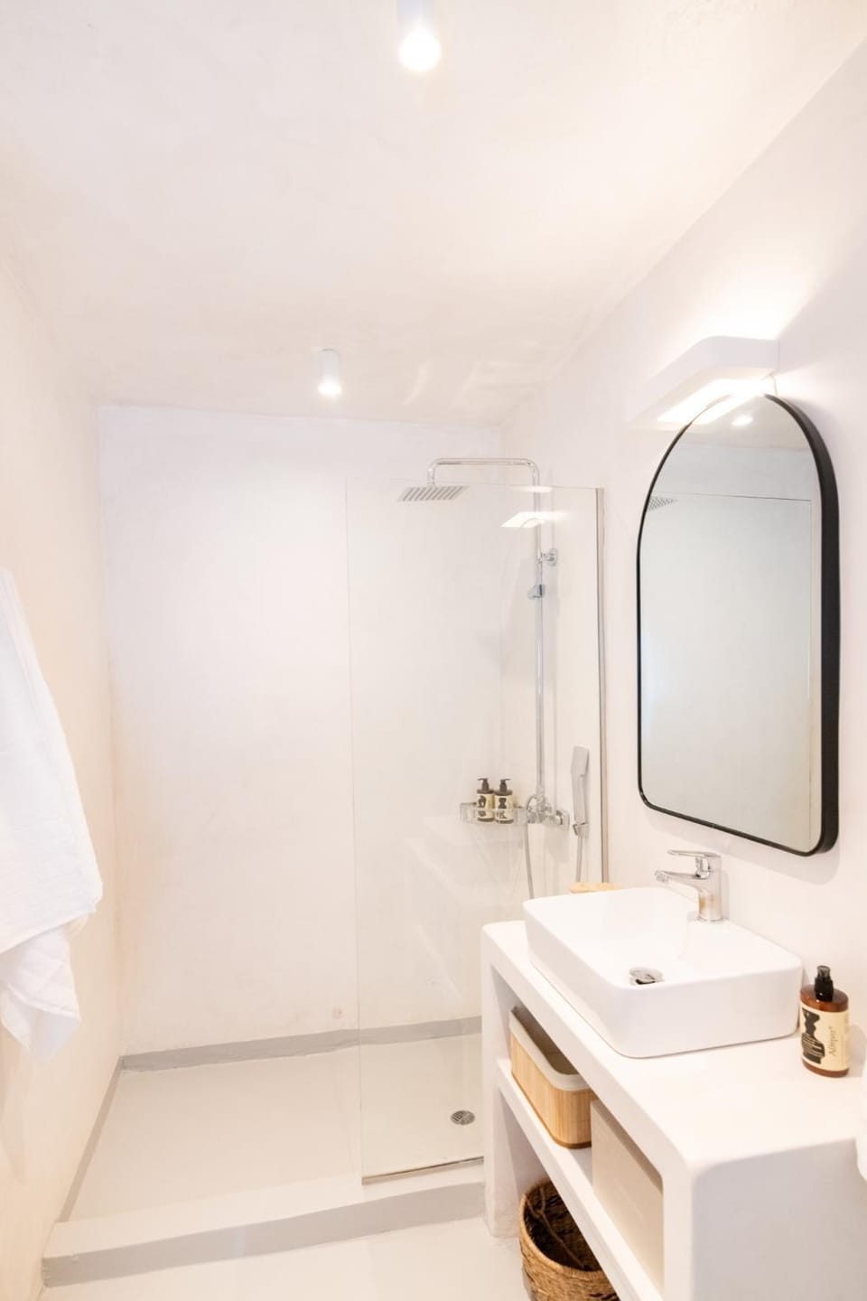 Shower, Bathroom, towels