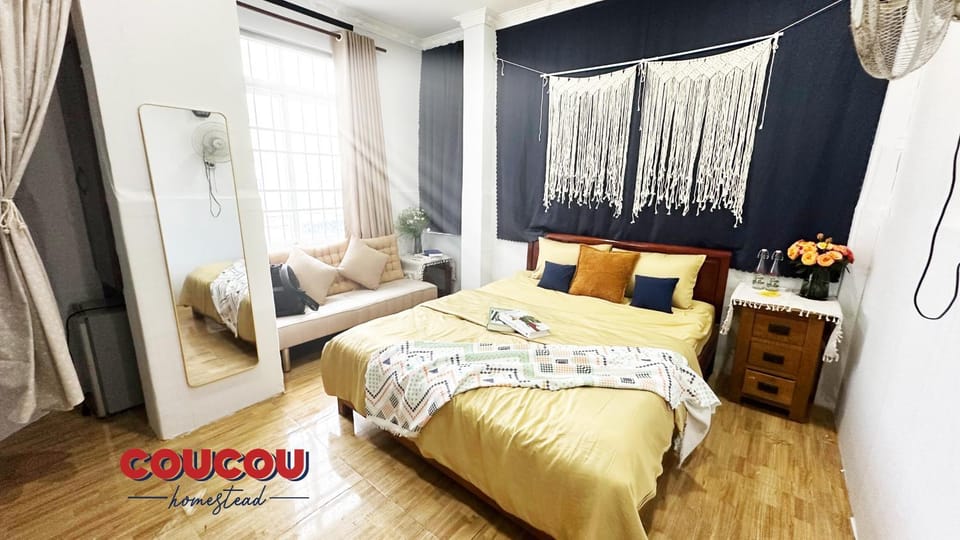 Bed, Photo of the whole room, wardrobe