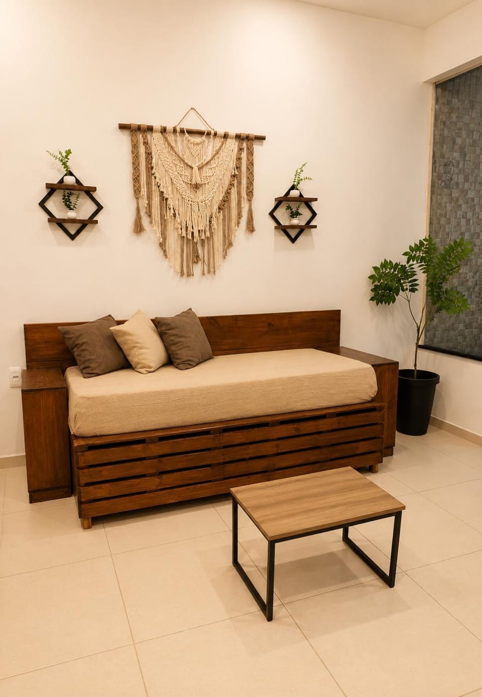 Bed, Seating area