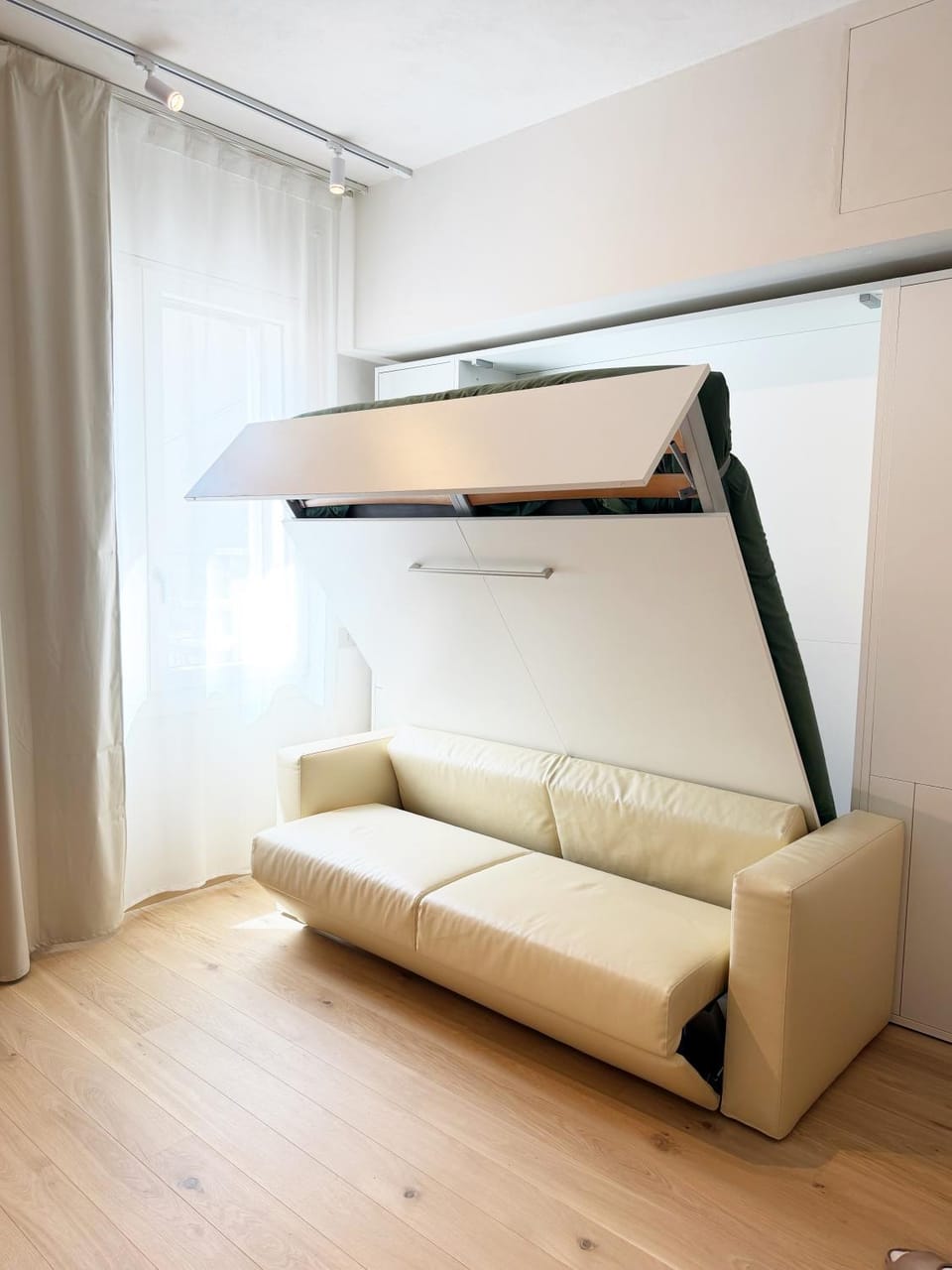 Nest Home Apartment in Province of Lecco