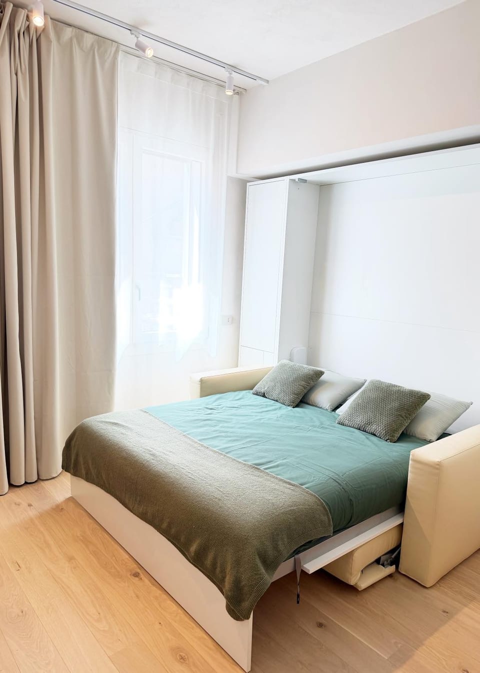 Nest Home Apartment in Province of Lecco