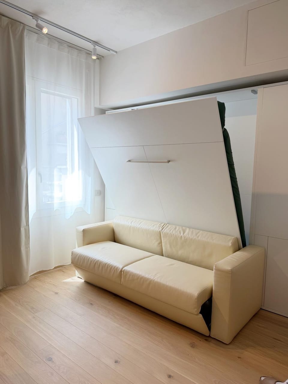 Nest Home Apartment in Province of Lecco