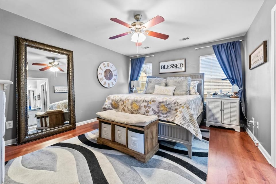 Bedroom
