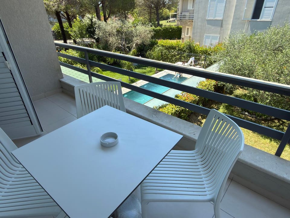 Lalzi Vacation Apartment Apartment in Tirana County, Albania