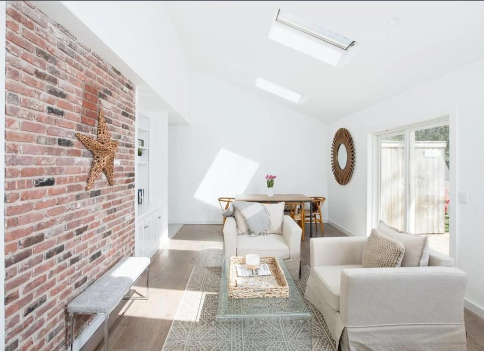 Family & dog-friendly getaway! House in Southold