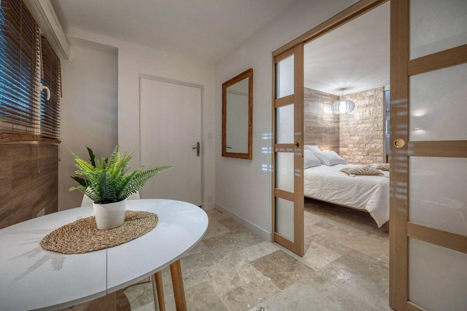 Property building, Living room, Bedroom