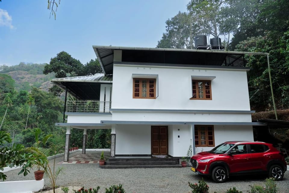 JUNGLE ViLLA NEAR MUNNAR Villa in Kerala