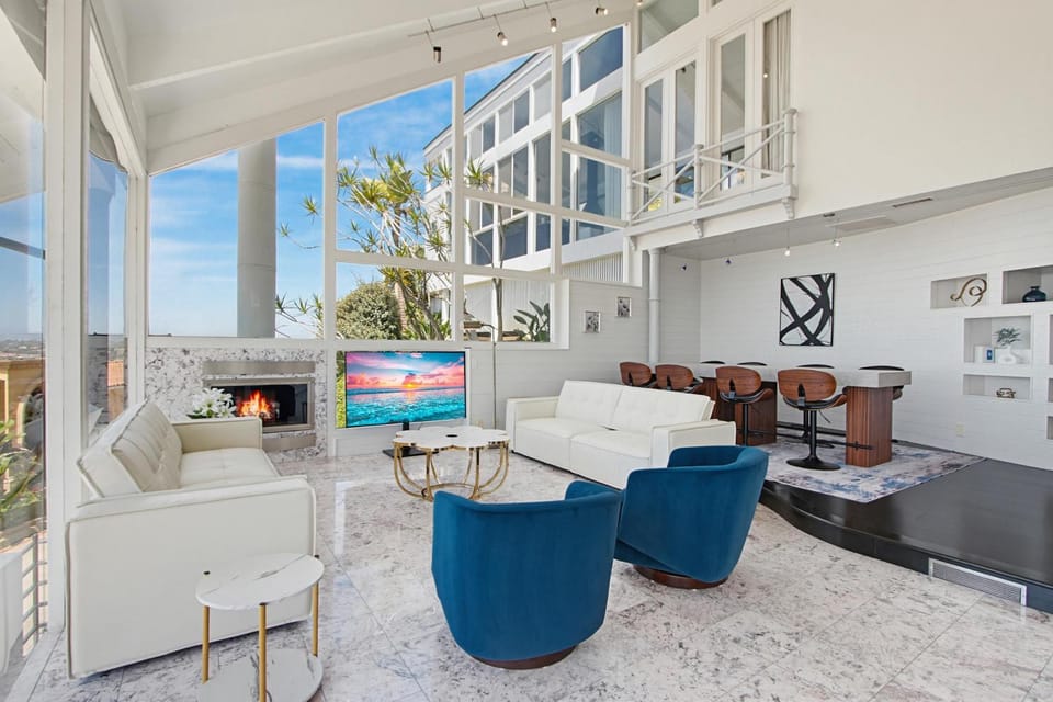 Living room, Seating area