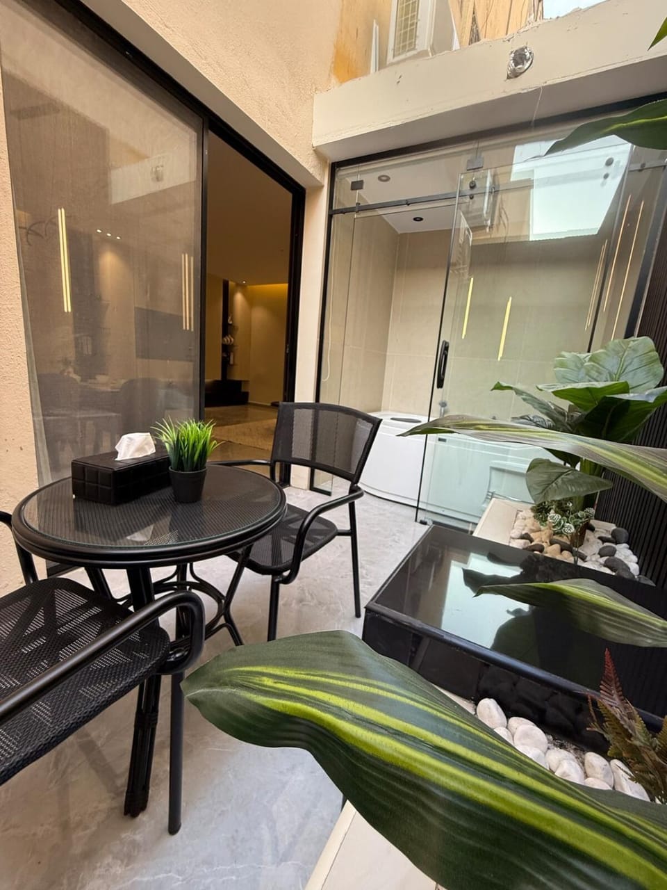 Jacuzzi Retreat Spacious & Patio Apartment in Riyadh