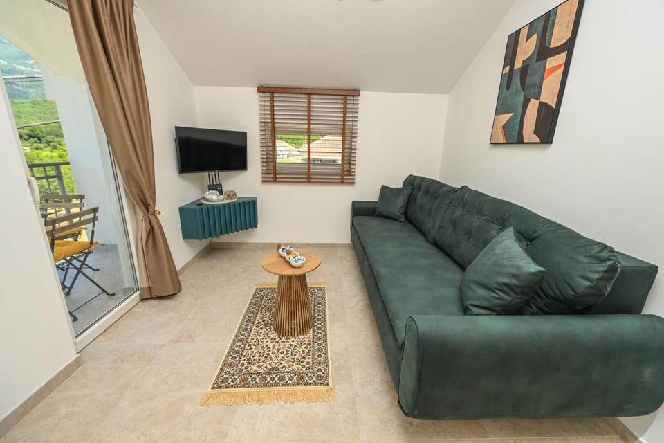 Balcony/Terrace, Living room
