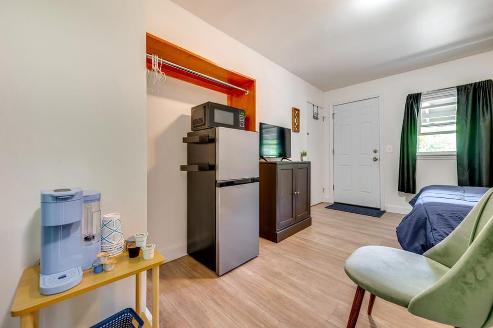 Easy Schroon Lake Living! Close to Marina & Town Apartment in Schroon Lake