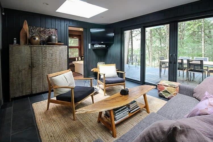 Coal Cabin - Chic MCM near Phoenicia Cabin in Shandaken