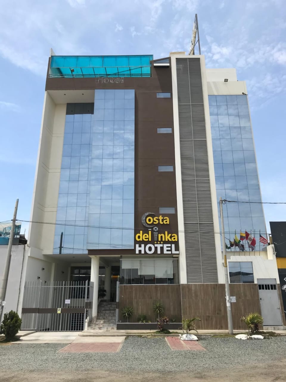 Property building, Facade/entrance