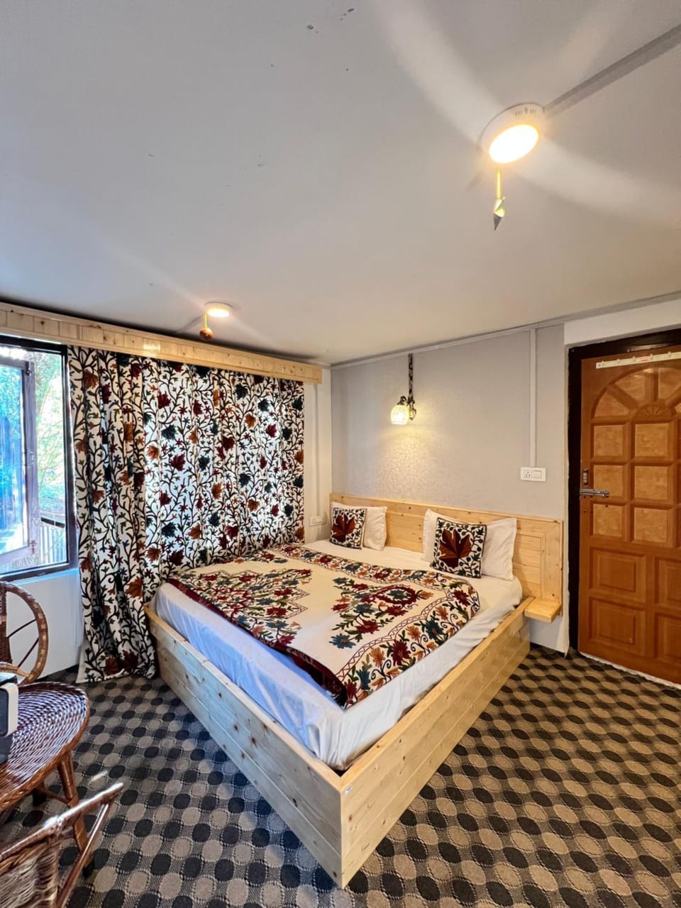 The AISHANA PAHALGAM Hotel in India