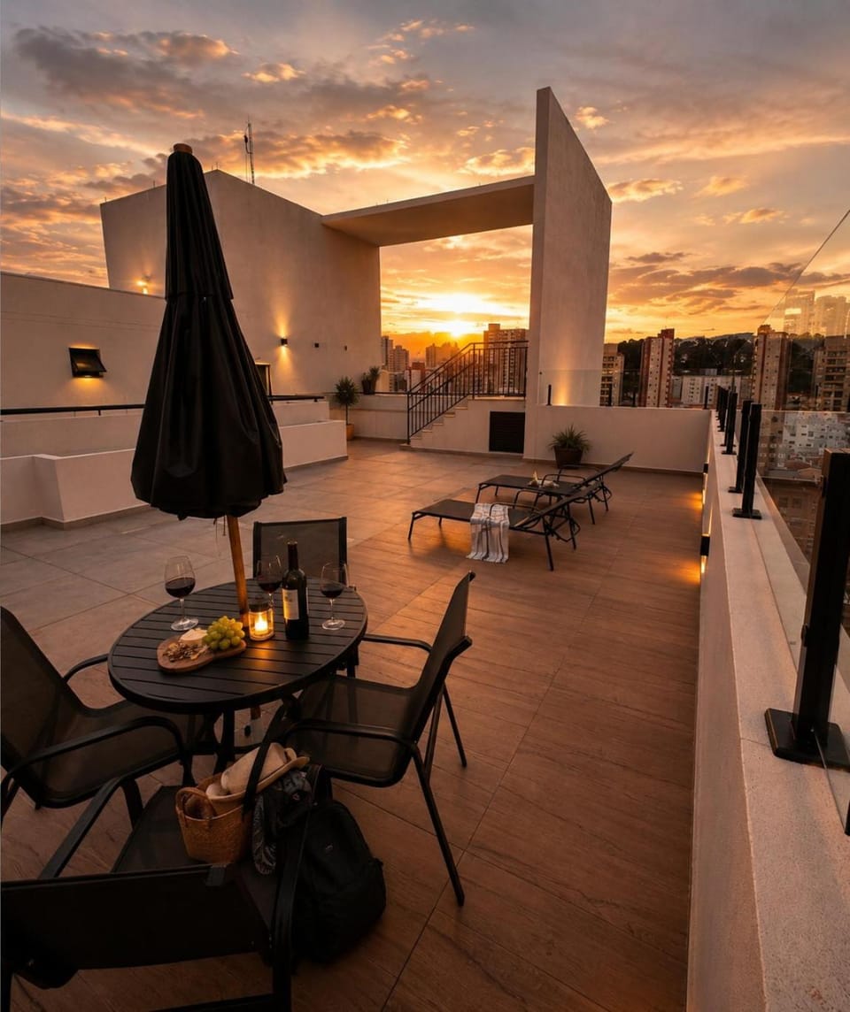 Studio Celena- Rooftop - Ar- Home Office- ate 4 Apartment in São Carlos