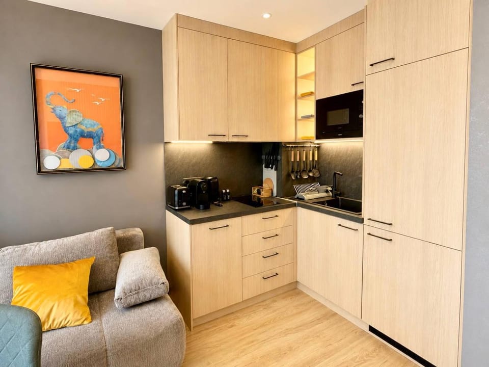 Coffee/tea facilities, kitchen