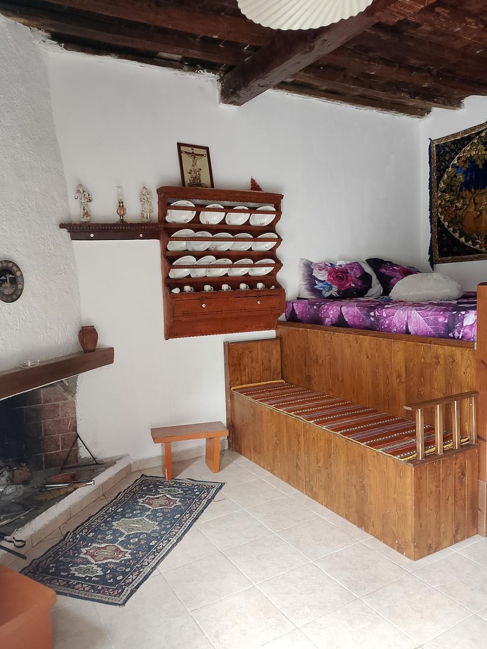 sevas'view House in Decentralized Administration of the Aegean
