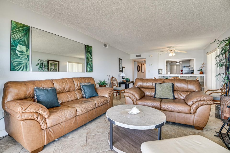 Oceanfront Condo w/ Pool! Boardwalk to Cocoa Beach House in Seacrest Beach