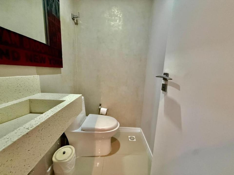 Cobertura duplex com piscina privada, 3 suítes e 2 vagas garagem 196m2 Apartment in Balneário Camboriú