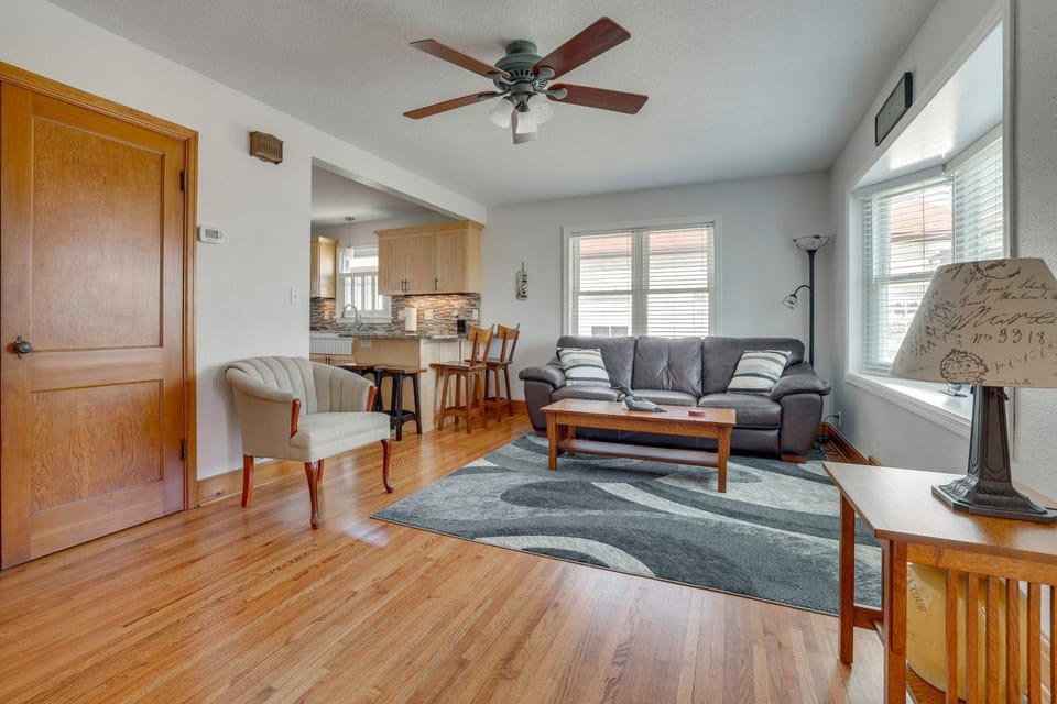 Steps to Lake Pepin, Beach! Charming Home w/ Patio House in Lake Pepin