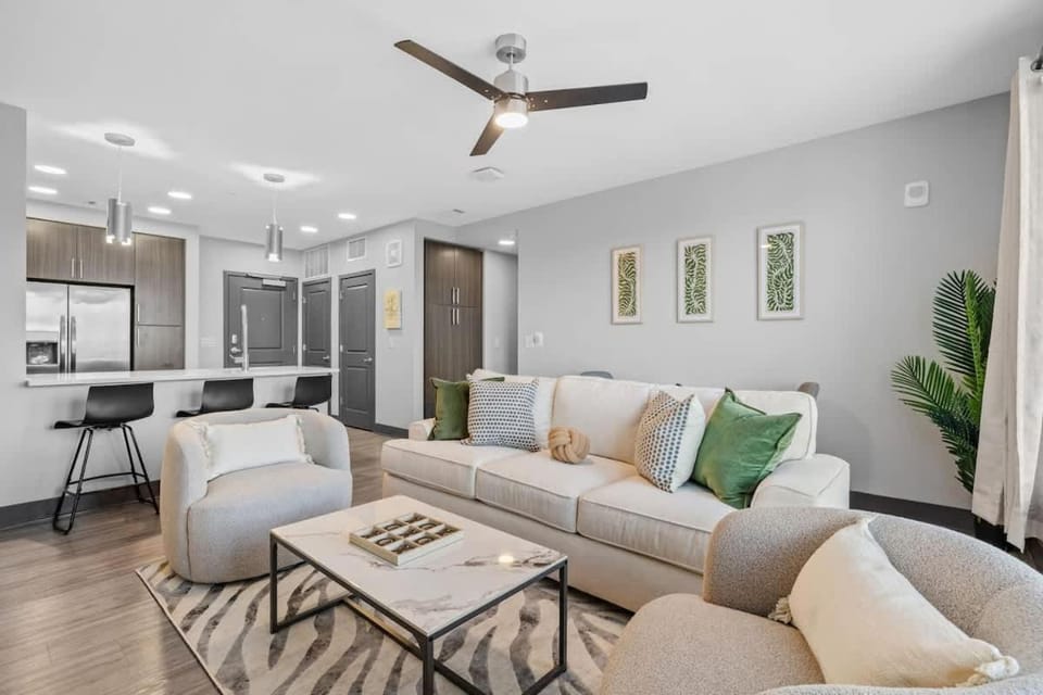 Modern 2BR Retreat Sylvan Park Near Broadway Apartment in Nashville