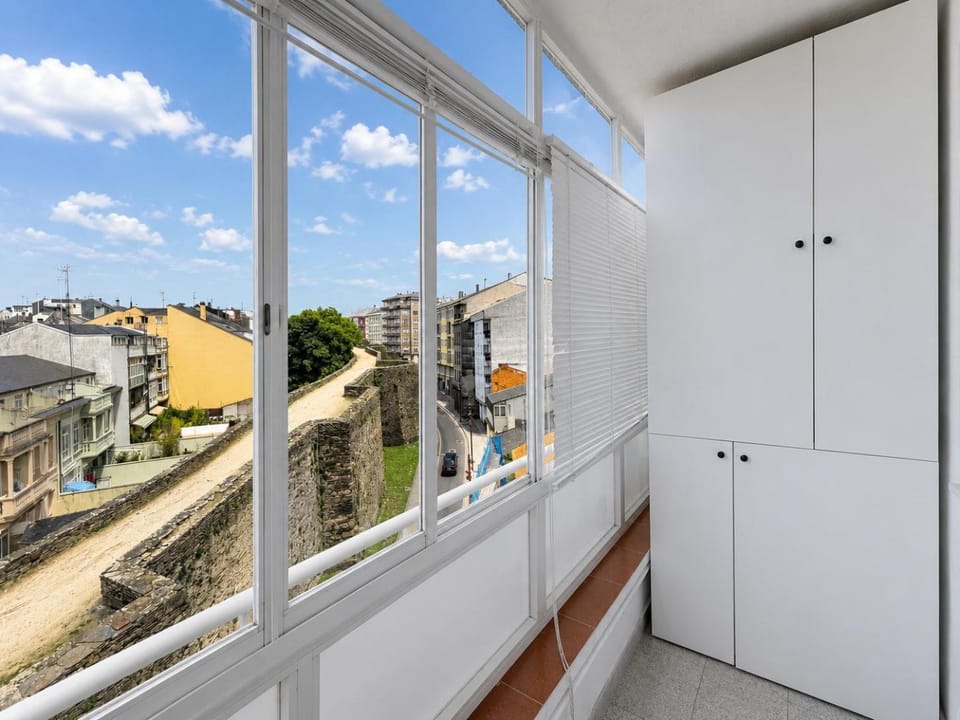 Day, View (from property/room), Balcony/Terrace, Kitchen or kitchenette, City view, Landmark view, Street view, stove, kitchen
