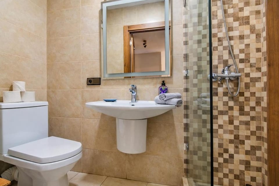 Great apartment with pool Train station 1 min away Apartment in Marrakesh