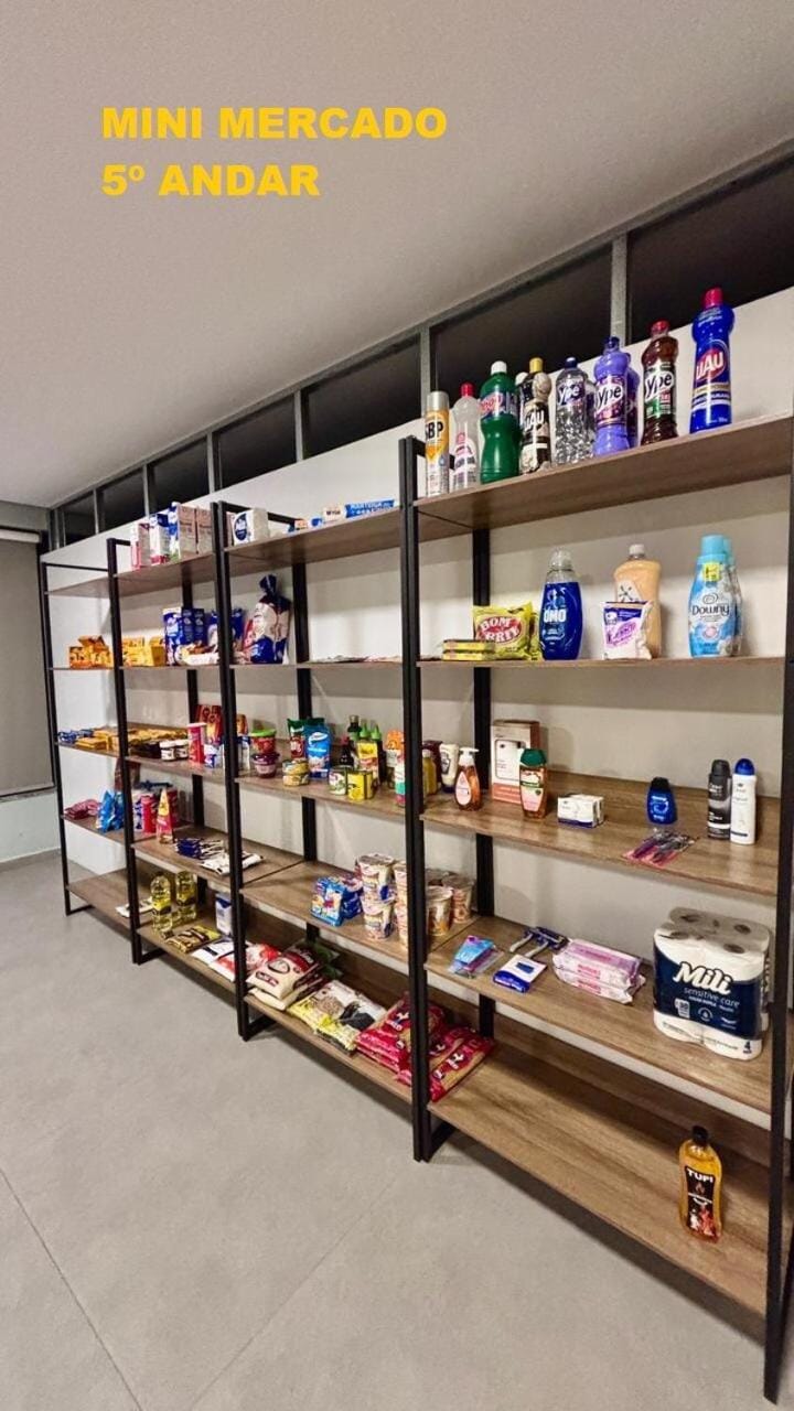 Supermarket/grocery shop, vending machine
