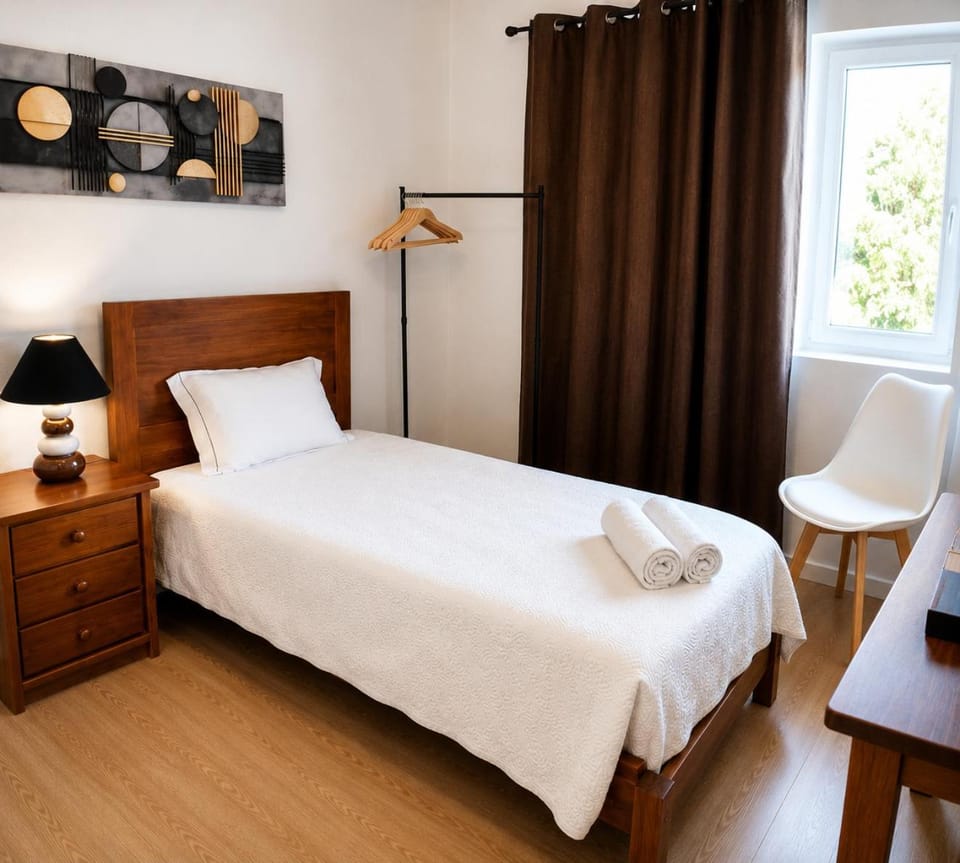 SOUSAS T4 APARTMENT - Perto do mar e centro da cidade Apartment in Ponta Delgada