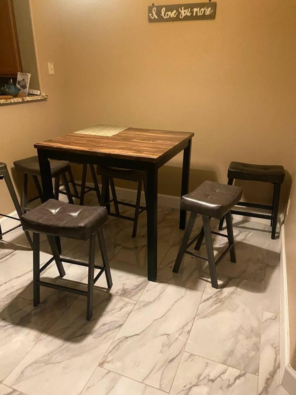 Dining area, Diving