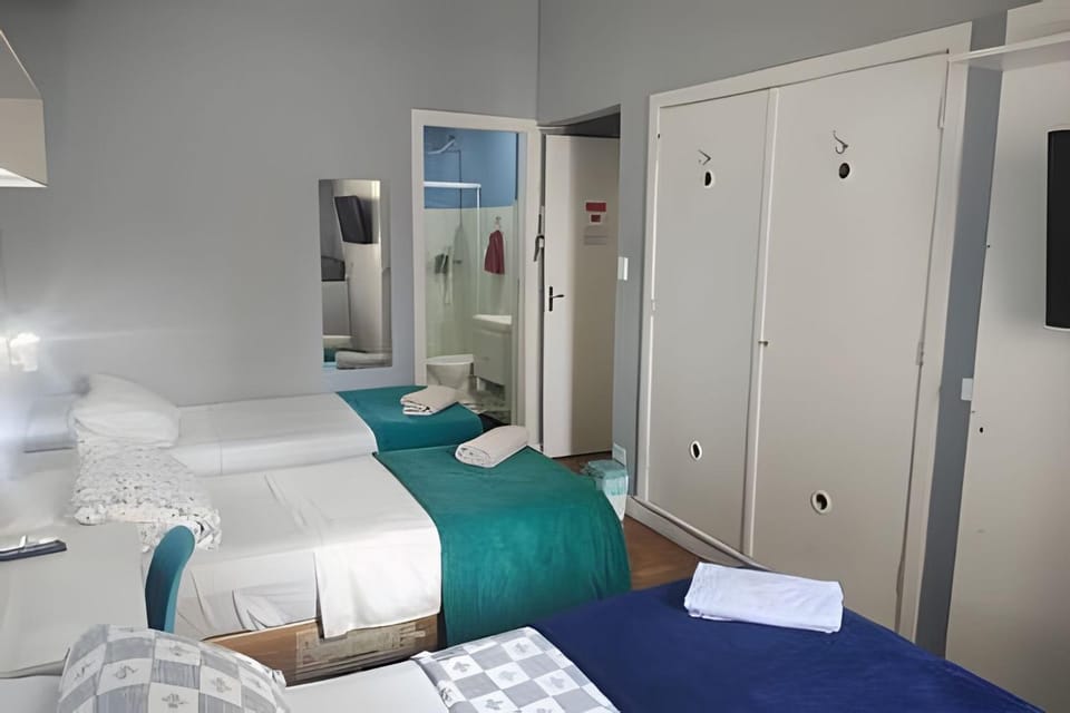 Wide Suite at Augusta near Paulista Av and Frei Caneca Apartment in Sao Paulo City