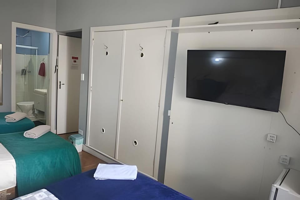 Wide Suite at Augusta near Paulista Av and Frei Caneca Apartment in Sao Paulo City