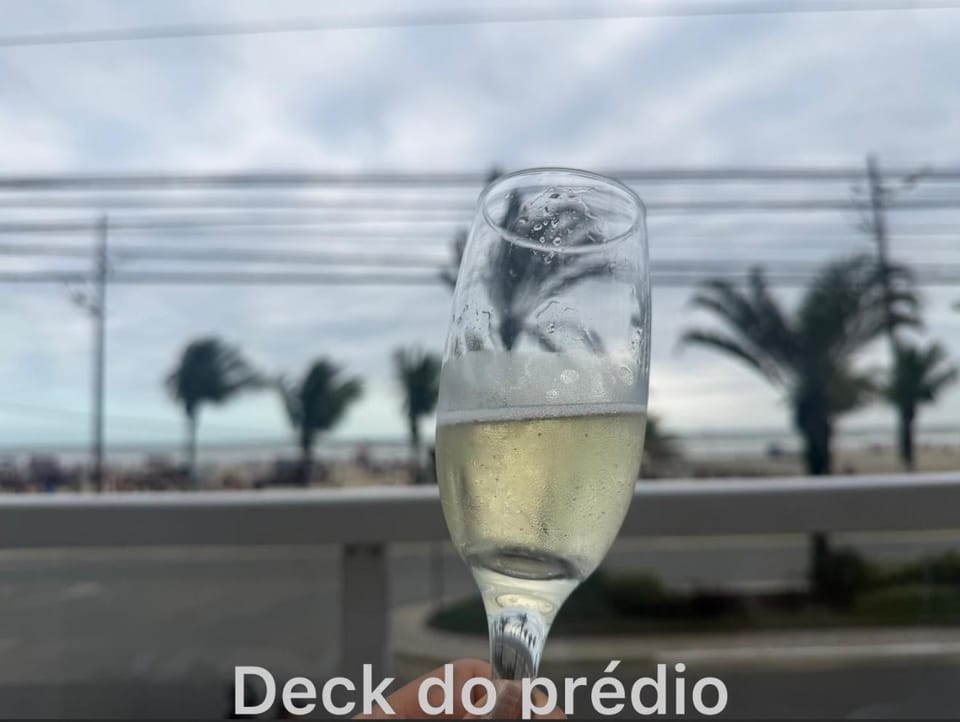 Boqueirão Frente Mar Vista Lateral para o Mar Localização Privilegiada Apartment in State of São Paulo