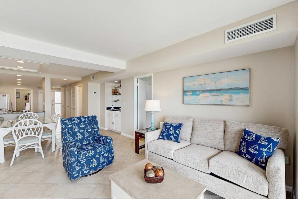 Sea Colony Ocean 5th floor condo with gym tennis court & balcony House in Sea Colony