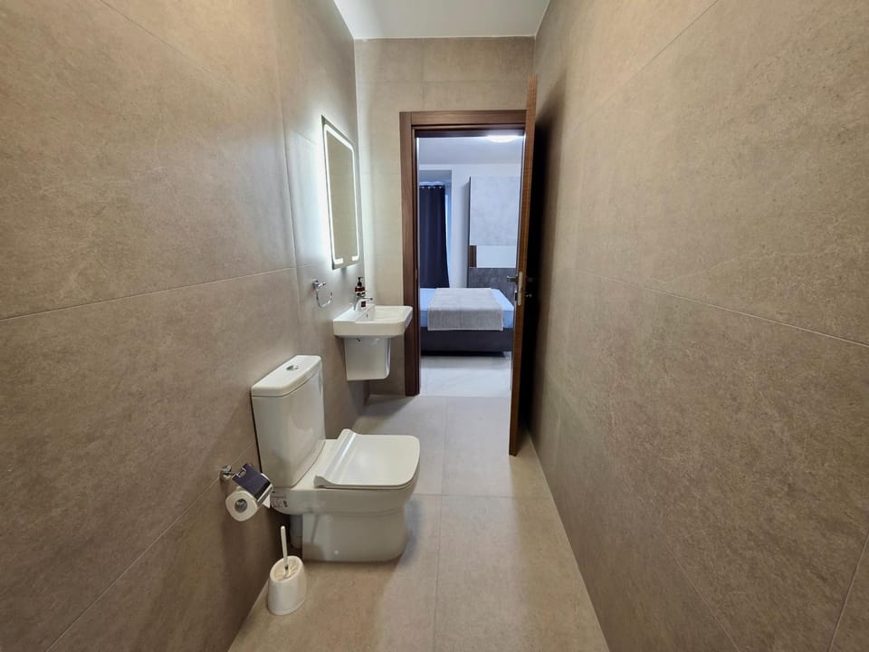 Toilet, Bathroom
