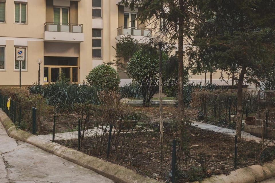 Free WiFi Netflix Settefontane Elegant Suite Apartment in Trieste