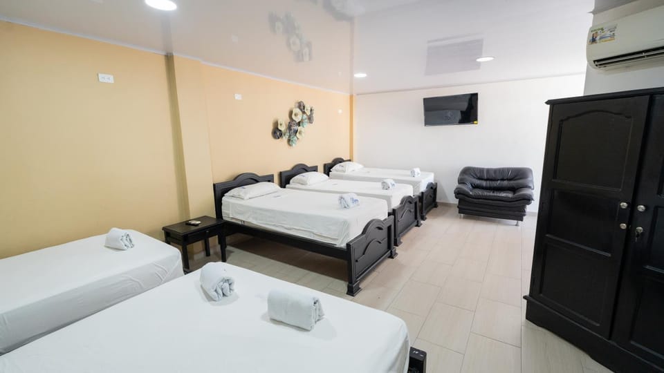Bedroom, air conditioner