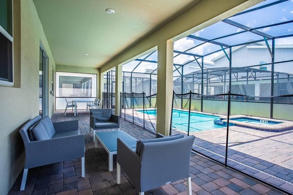Hot Tub, Balcony/Terrace, Swimming pool