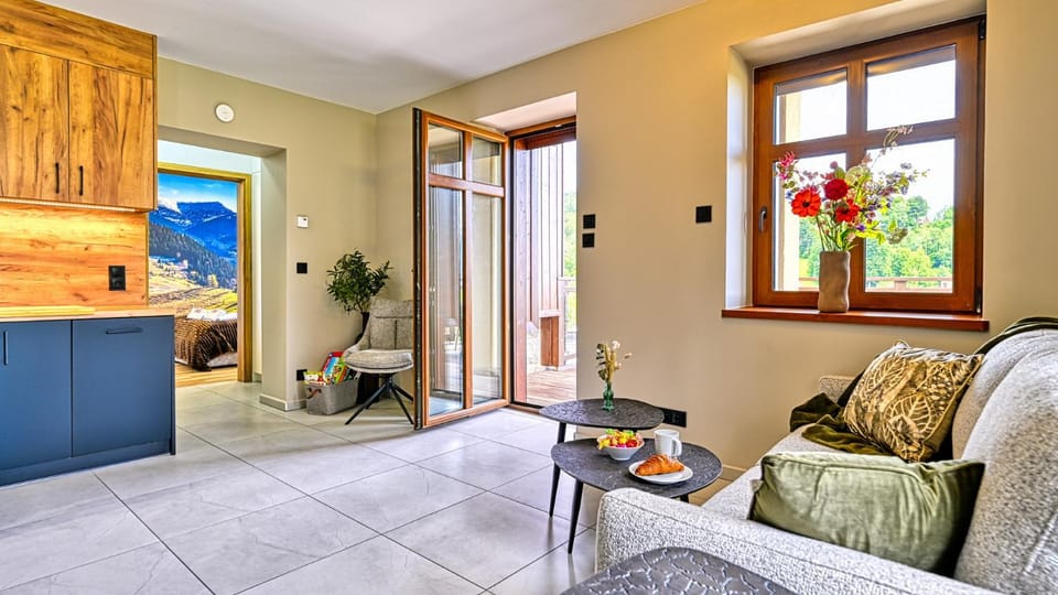 Apartament EVA z Tarasem i Pięknym Widokiem - 5D Apartments Apartment in Lower Silesian Voivodeship