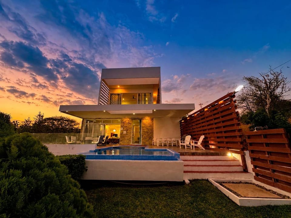 Property building, Patio, Day, Natural landscape, Garden, Garden view, Pool view, Swimming pool, Sunrise, Sunset, sunbed