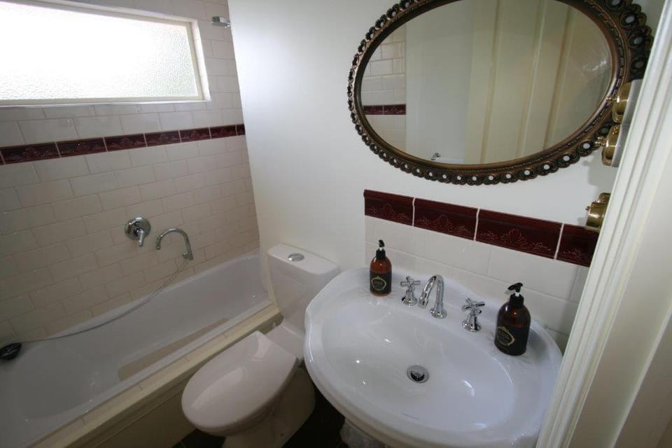 Annies Garden Cottage Bed and Breakfast in Tasmania