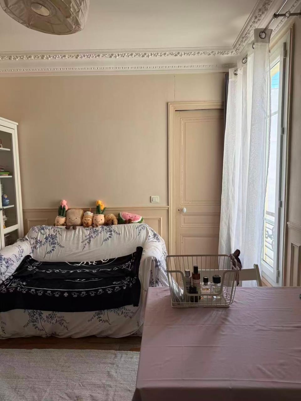 Live like a local Cosy and calm 37sqm parisian style Apartment in Paris