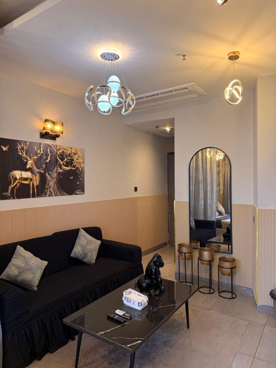 Onex Den Apartment in Noida