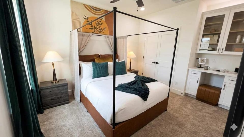 World Cup Luxury Rooftop Terrace Sleeps 7 House in Houston