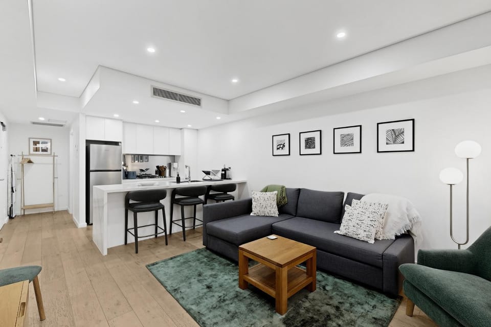 Designer 1-Bed Apartment with Balcony Apartment in Rozelle