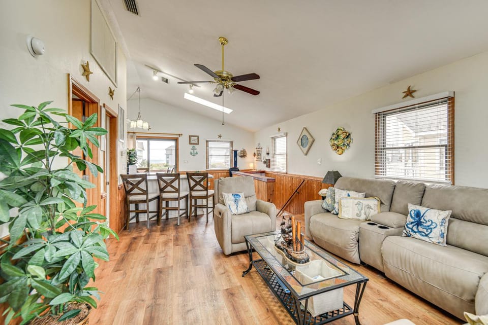 Walk to Beach & Dining! Outer Banks Home w/ Grill House in Kill Devil Hills
