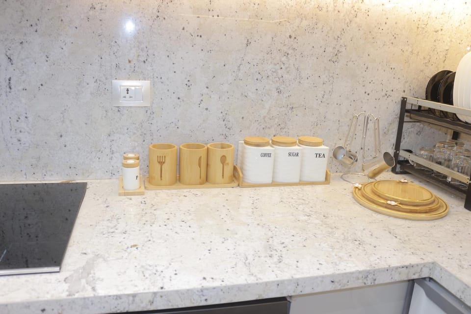 Coffee/tea facilities, Kitchen or kitchenette, Food