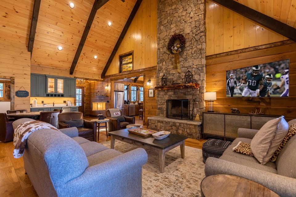 Papa's View House in Brushy Fork