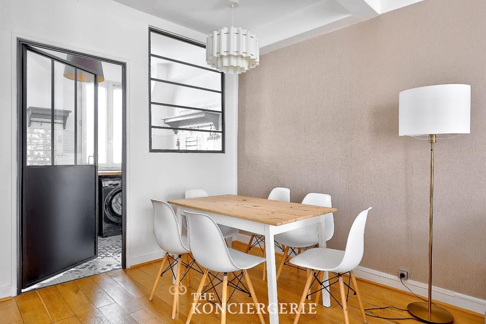 Duplex d'exception avec terrasse et vue parisienne Apartment in Paris